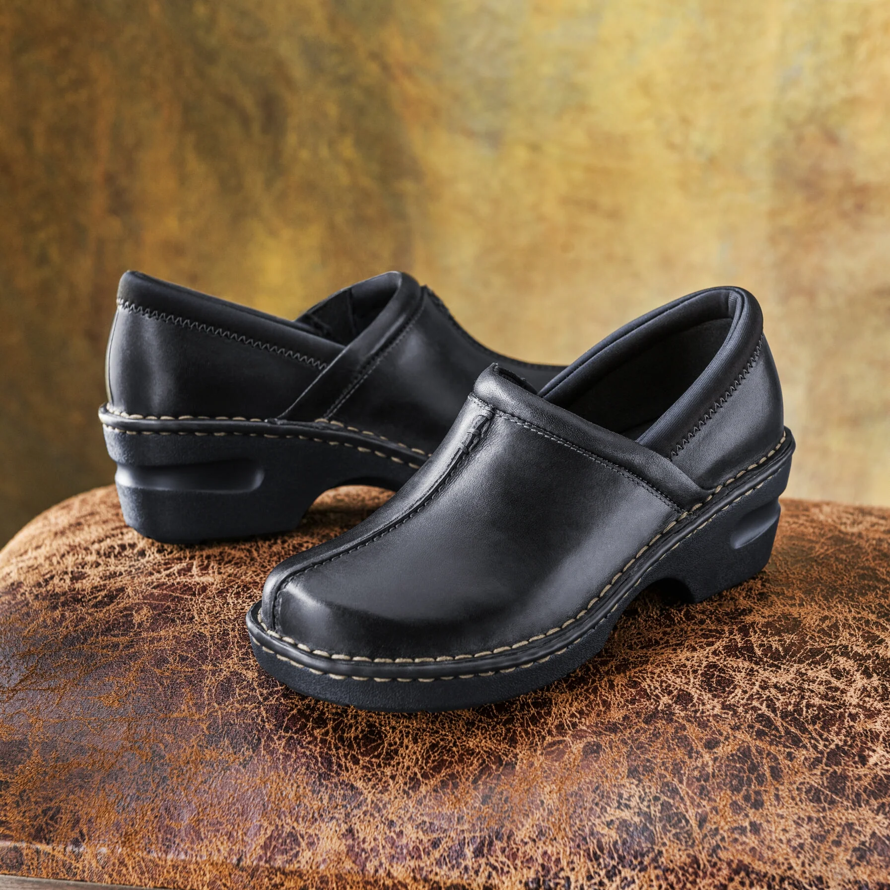 Women's Kelsey Slip On Clog - Image 12